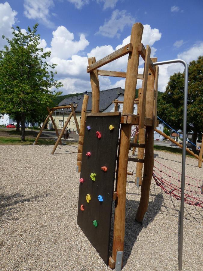 Ferienwohnung Dasch, Bei Idar-Oberstein Im Nationalpark Hunsrueck-Hochwald Siesbach Eksteriør bilde