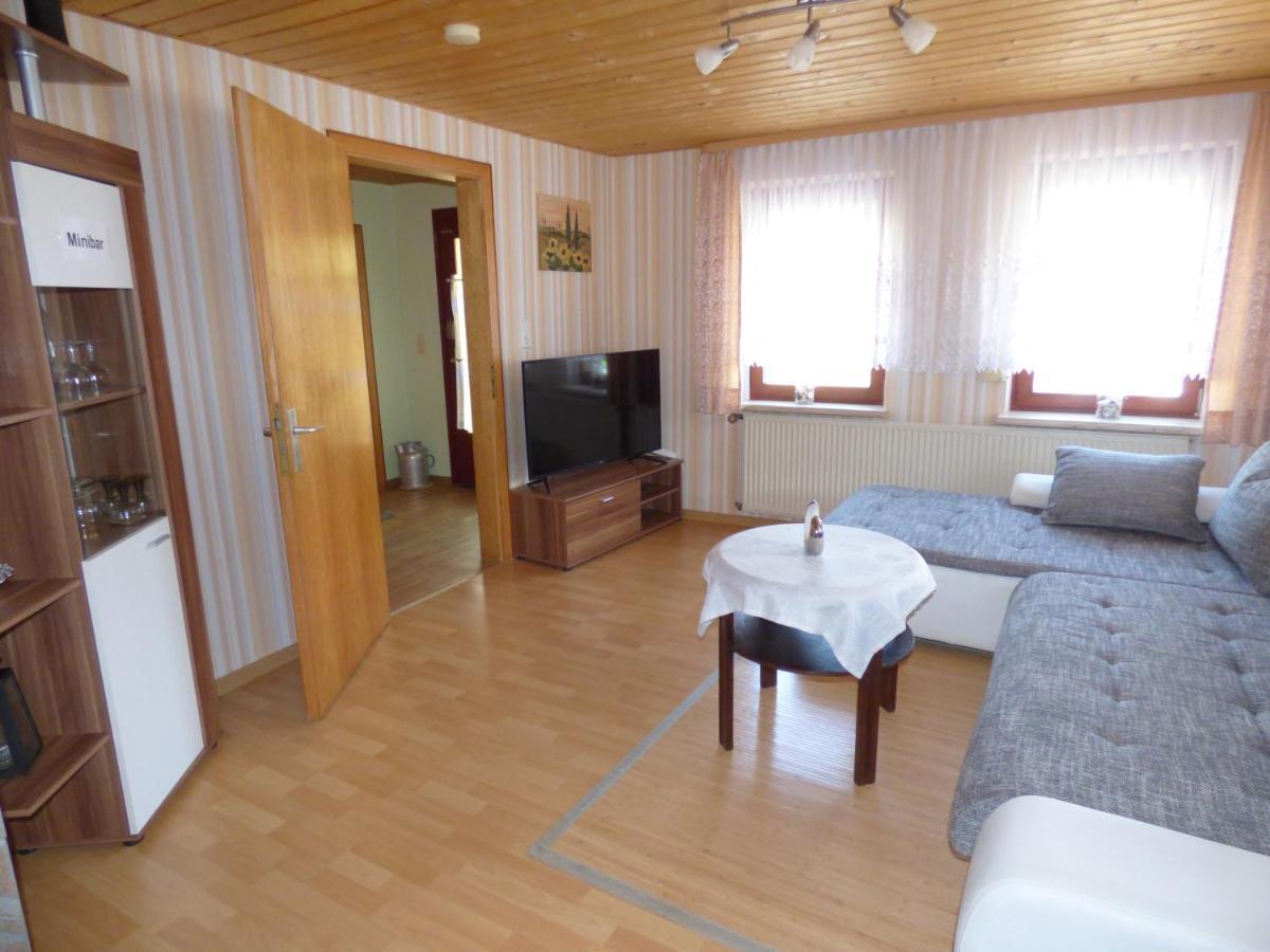 Ferienwohnung Dasch, Bei Idar-Oberstein Im Nationalpark Hunsrueck-Hochwald Siesbach Eksteriør bilde