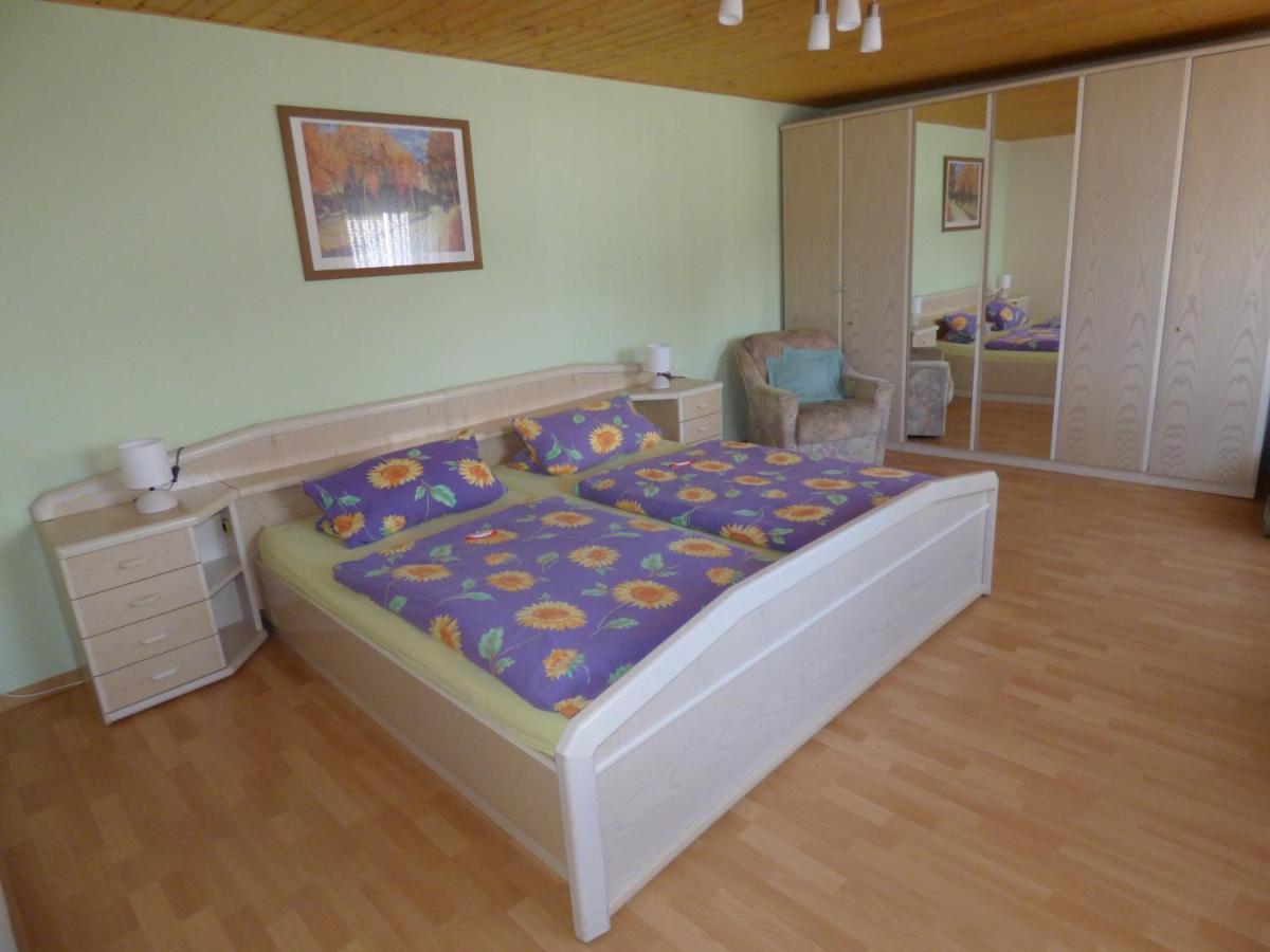 Ferienwohnung Dasch, Bei Idar-Oberstein Im Nationalpark Hunsrueck-Hochwald Siesbach Eksteriør bilde